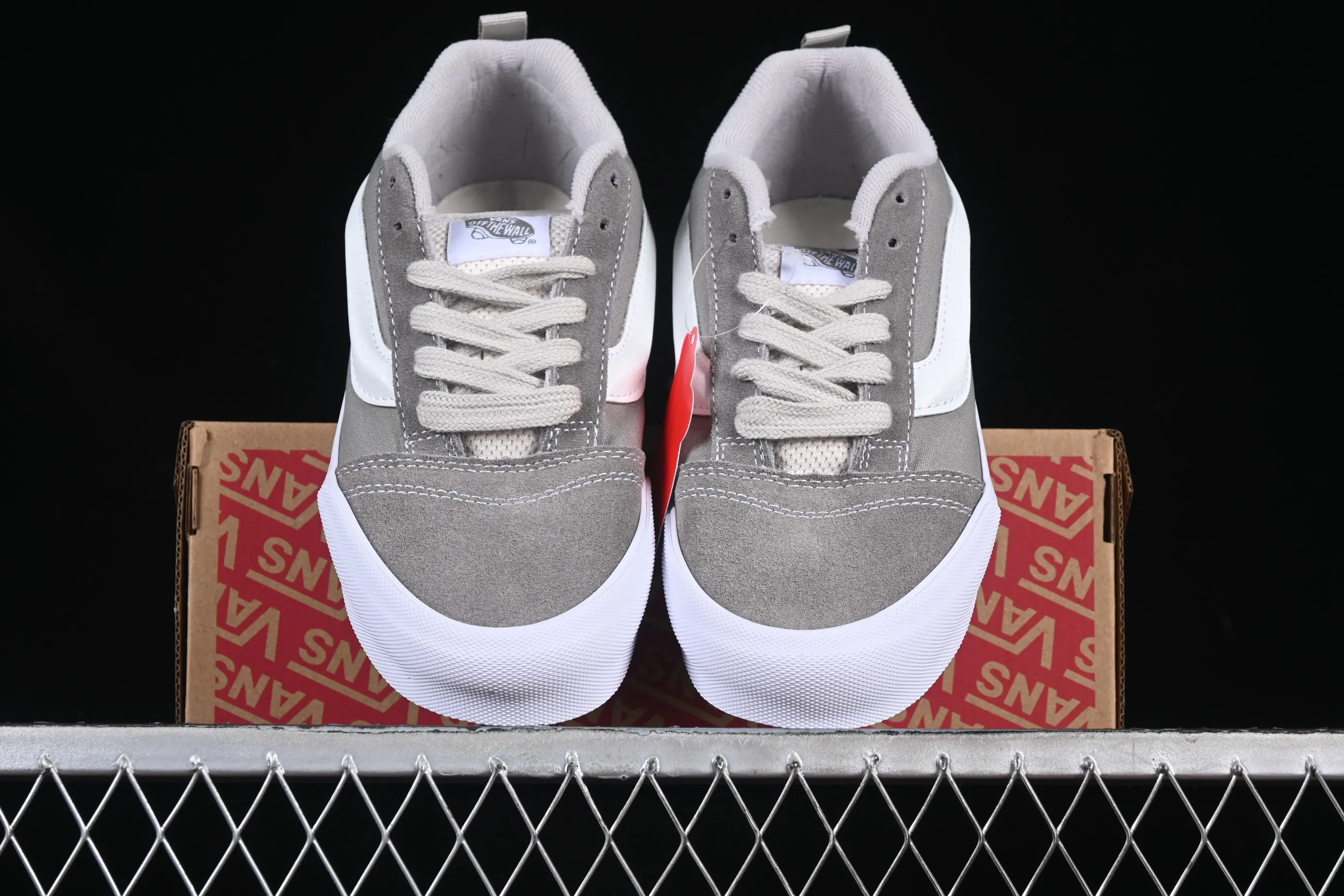 All categories Vans Vans series Vans Low Vans low-top Vans Knu Skool Vans low-top retro casual fat bread shoes VN000CS0BGG